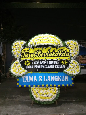Papan Bunga Duka di Firiwage